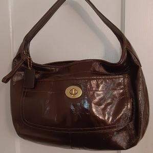 Coach brown leather shoulder bag.